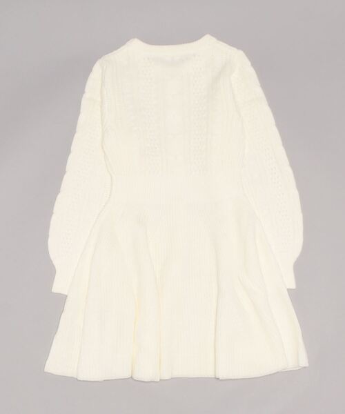 WILLSELECTION(ウィルセレクション)の「ケーブルフロントボタンニットワンピース(ワンピース・レディース・オフホワイト/ベージュ/ラベンダー/ピンク/ブラック・MEDIUM)」の6枚目の写真