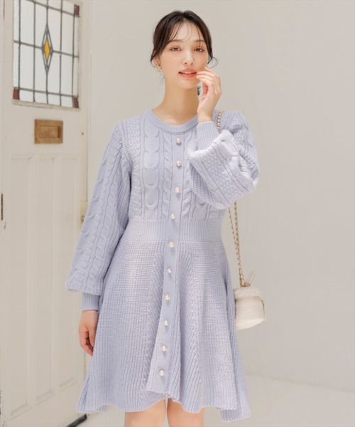 WILLSELECTION(ウィルセレクション)の「ケーブルフロントボタンニットワンピース(ワンピース・レディース・オフホワイト/ベージュ/ラベンダー/ピンク/ブラック・MEDIUM)」の16枚目の写真