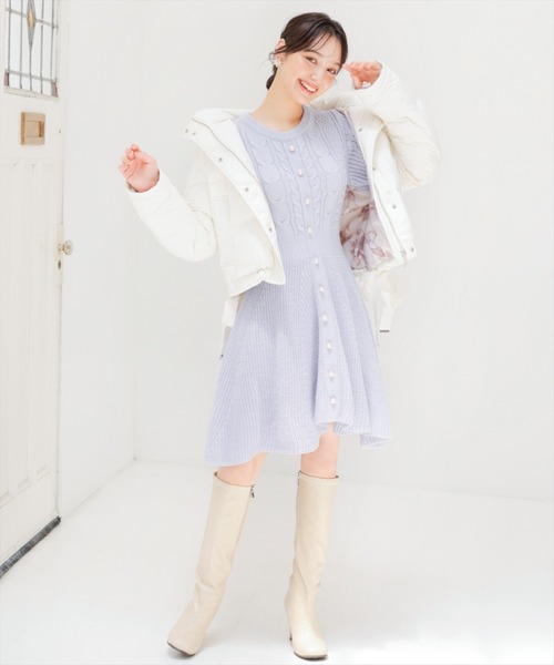WILLSELECTION(ウィルセレクション)の「ケーブルフロントボタンニットワンピース(ワンピース・レディース・オフホワイト/ベージュ/ラベンダー/ピンク/ブラック・MEDIUM)」の15枚目の写真