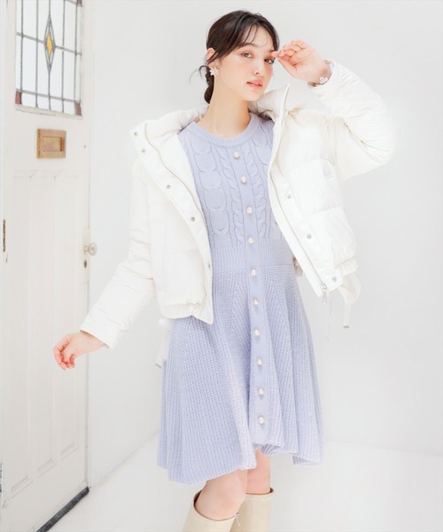 WILLSELECTION(ウィルセレクション)の「ケーブルフロントボタンニットワンピース(ワンピース・レディース・オフホワイト/ベージュ/ラベンダー/ピンク/ブラック・MEDIUM)」の14枚目の写真
