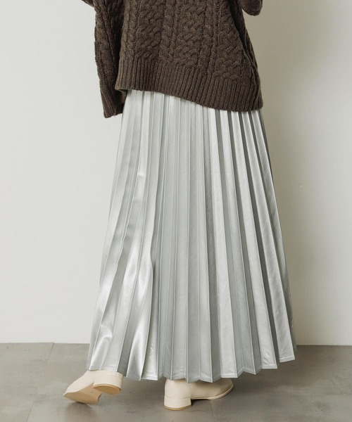SENSE OF PLACE by URBAN RESEARCH(センスオブプレイスバイアーバンリサーチ)の「フェイクレザーロングプリーツスカート(スカート・レディース・ブラック/ライトベージュ/ブラウン/シルバー・ONE)」の20枚目の写真