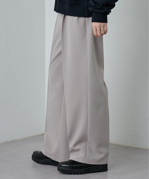 COLONY 2139（コロニートゥーワンスリーナイン）の「サステナブルストレッチイージーワイドスラックス（スラックス・メンズ・ブラック/グレイッシュベージュ/グリーン/チャコールグレー・MEDIUM/LARGE）」の3枚目の写真