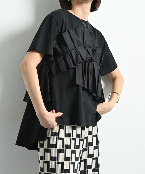 INTERPLANET（インタープラネット）の「ＴＣブロードアシメフリルＴシャツ（Tシャツ/カットソー・レディース・オフホワイト/ブラック・FREE）」の15枚目の写真