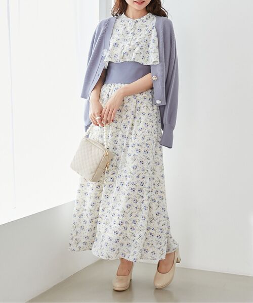 MAJESTIC LEGON(マジェスティックレゴン)の「パピヨンスリーブコルセットワンピ(ワンピース・レディース・ホワイト系その他2/ブルー系その他2/グレー系その他・X-SMALL/SMALL/MEDIUM)」の3枚目の写真