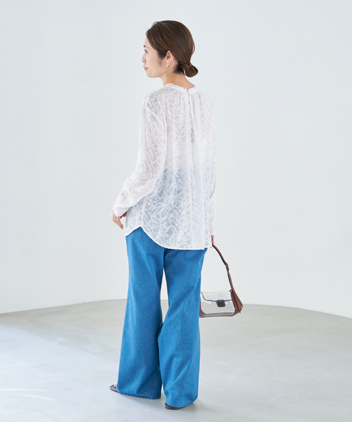 IENA（イエナ）の「カットジャガードクルーネックブラウス（シャツ 