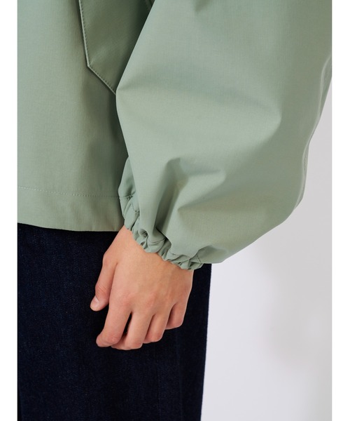 Mackintosh（マッキントッシュ）の「RAINTEC SKYE PARKA SHORT（ブルゾン・レディース・ベージュ/ホワイト/ブラック/カーキ・4/6）」の14枚目の写真
