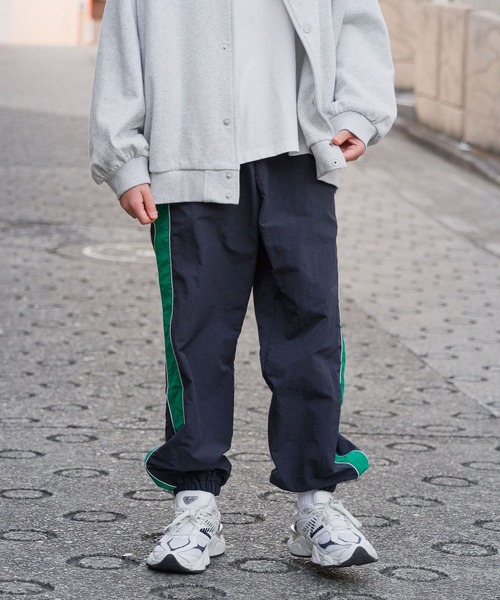 GLOBAL WORK（グローバルワーク）の「トラックパンツ/AND YUA ANY/104714（その他パンツ・キッズ・ネイビー/ブラック・150cm/160cm）」の17枚目の写真