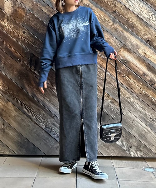 mi via loca（ミヴィアロカ）の「Vintageライク ダメージ加工 ラメプリント裏毛スウェット（スウェット・レディース・ネイビー/オートミール/ピンク・FREE）」の4枚目の写真