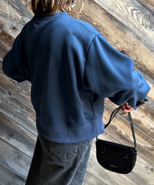 mi via loca（ミヴィアロカ）の「Vintageライク ダメージ加工 ラメプリント裏毛スウェット（スウェット・レディース・ネイビー/オートミール/ピンク・FREE）」の14枚目の写真