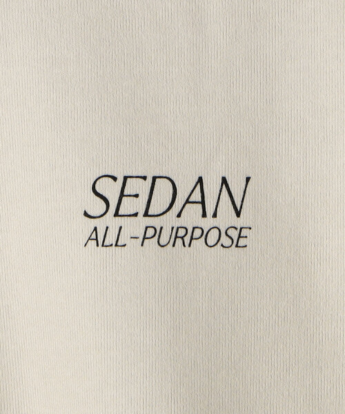 SEDAN ALL-PURPOSE(セダンオールパーパス)の「SEDAN ALL-PURPOSE | ロゴ スウェット MEN(スウェット・メンズ・カーキ系1/ライトグレー・XL/L/M)」の9枚目の写真