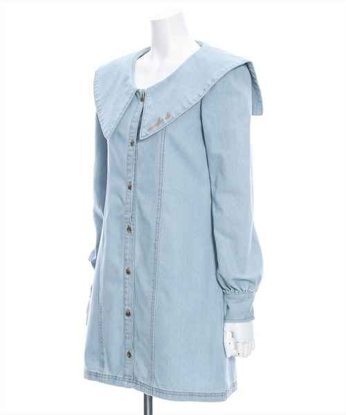 clear（クリア）の「刺繍入りビックカラーデニムミニワンピース≪2024SS新作≫（ワンピース・レディース・インディゴブルー/ライトブルー・F）」の3枚目の写真