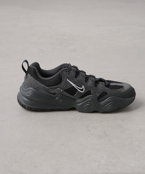 NIKE（ナイキ）の「NIKE/ナイキ ウィメンズ テック ヘラ（スニーカー・レディース・ブラック/ホワイト・23/24/25）」の7枚目の写真