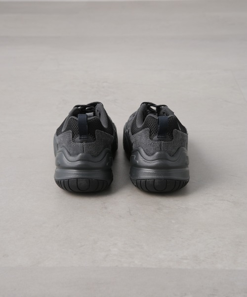 NIKE（ナイキ）の「NIKE/ナイキ ウィメンズ テック ヘラ（スニーカー・レディース・ブラック/ホワイト・23/24/25）」の9枚目の写真