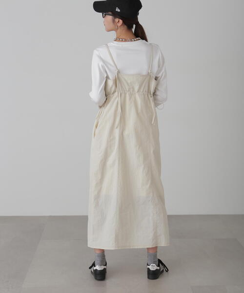 FREE'S MART（フリーズマート）の「◆配色ステッチナイロンキャミワンピース（ワンピース・レディース・ブラック/ホワイト/ベージュ・SMALL/MEDIUM）」の20枚目の写真