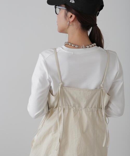 FREE'S MART（フリーズマート）の「◆配色ステッチナイロンキャミワンピース（ワンピース・レディース・ブラック/ホワイト/ベージュ・SMALL/MEDIUM）」の16枚目の写真