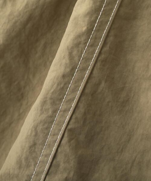 FREE'S MART（フリーズマート）の「◆配色ステッチナイロンキャミワンピース（ワンピース・レディース・ブラック/ホワイト/ベージュ・SMALL/MEDIUM）」の7枚目の写真