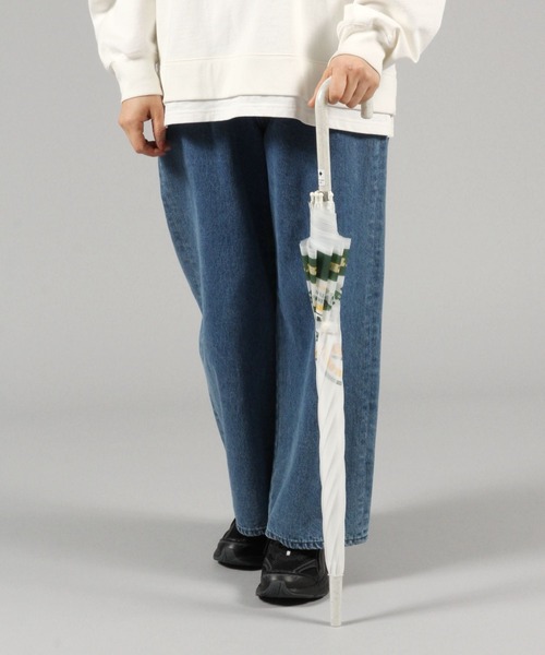 niko and...（ニコアンド）の「オリジナルカレッジ風ビニール傘（長傘・レディース・グリーン/ブラウン・0）」の5枚目の写真