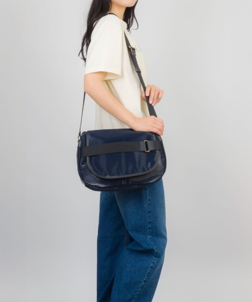 Jack Gomme（ジャックゴム）の「【JACK GOMME/ジャックゴム】ショルダーバッグ　メッセンジャーバッグ GABY（ショルダーバッグ・レディース・アイボリー/ネイビー・FREE）」の18枚目の写真