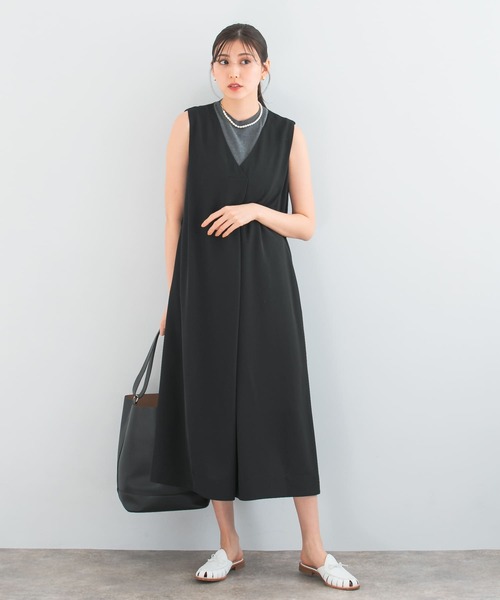 URBAN RESEARCH ROSSO WOMEN(アーバンリサーチ ロッソ)の「撥水Vネックオールインワン(つなぎ/オールインワン・レディース・ブラック/ホワイト系その他・FREE)」の7枚目の写真