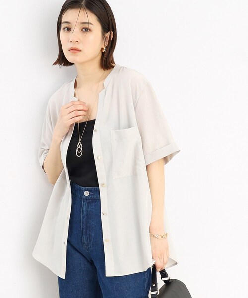 THE SHOP TK （ザ ショップ ティーケー ）の「◆【魅せる体型カバー服】Wポケット6分袖シャツ/洗える（シャツ/ブラウス・レディース・ライトグレー/オフホワイト/カーキ/ネイビー/サックスブルー/スミクロ/ベージュ・13/12）」の4枚目の写真