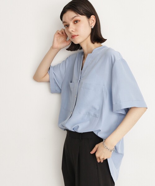 THE SHOP TK （ザ ショップ ティーケー ）の「◆【魅せる体型カバー服】Wポケット6分袖シャツ/洗える（シャツ/ブラウス・レディース・ライトグレー/オフホワイト/カーキ/ネイビー/サックスブルー/スミクロ/ベージュ・13/12）」の13枚目の写真