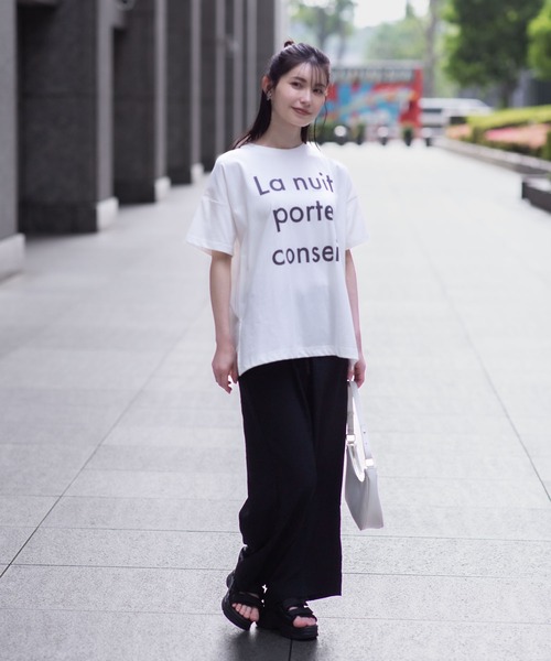 HusHusH（ハッシュアッシュ）の「【 UVカット 吸水速乾 】 HusHusH ハッシュアッシュ ビッグロゴTシャツ（Tシャツ/カットソー・レディース・ナチュラル/ホワイト/ブラック・M/L）」の9枚目の写真