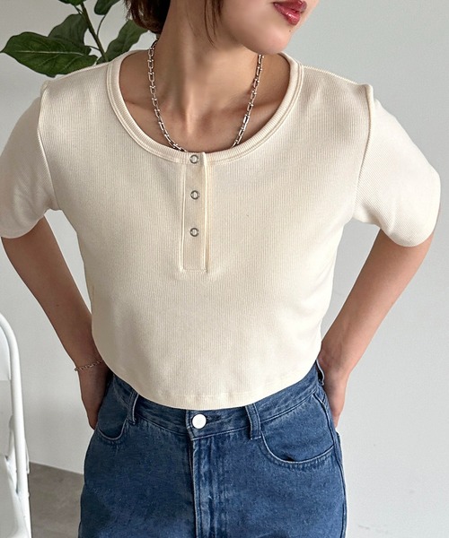 apres jour mignon（アプレジュールミニョン）の「丈アソートヘンリー半袖トップス【ZOZOTOWN限定アイテム】（Tシャツ/カットソー・レディース・ブルー/ナチュラル/杢グレー/ブラック系その他/レッド系その他/レッド/アイボリー/ブラック系その他2/グレー系その他/ブラック・フリー/X-LARGE）」の11枚目の写真