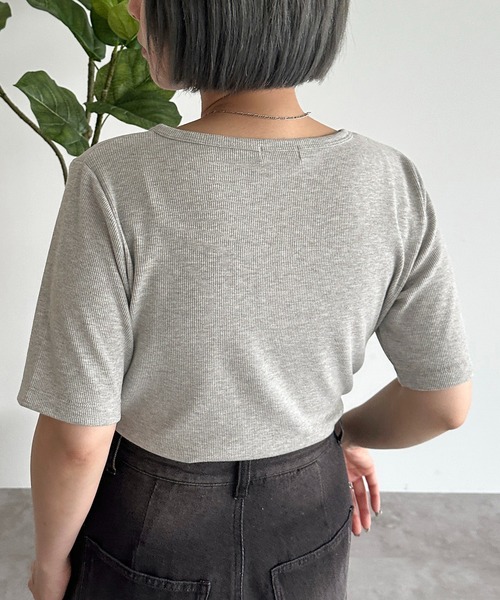 apres jour mignon（アプレジュールミニョン）の「丈アソートヘンリー半袖トップス【ZOZOTOWN限定アイテム】（Tシャツ/カットソー・レディース・ブルー/ナチュラル/杢グレー/ブラック系その他/レッド系その他/レッド/アイボリー/ブラック系その他2/グレー系その他/ブラック・フリー/X-LARGE）」の21枚目の写真