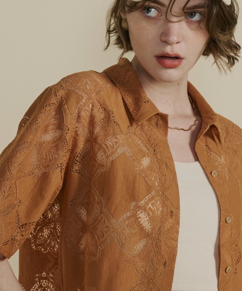 Unitage（ユニテージ）の「ハーフスリーブレースシャツ（シャツ/ブラウス・レディース・ホワイト/ブラック/オレンジ・FREE）」の17枚目の写真