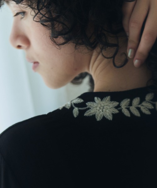 Libra Cue(リブラ キュー)の「刺繍ロングワンピース(ワンピース・レディース・ホワイト/ブラック/ブルー・FREE)」の16枚目の写真
