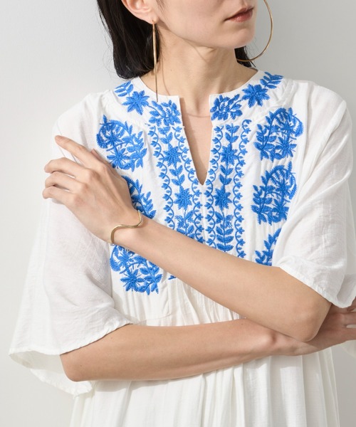 Libra Cue(リブラ キュー)の「刺繍ロングワンピース(ワンピース・レディース・ホワイト/ブラック/ブルー・FREE)」の17枚目の写真