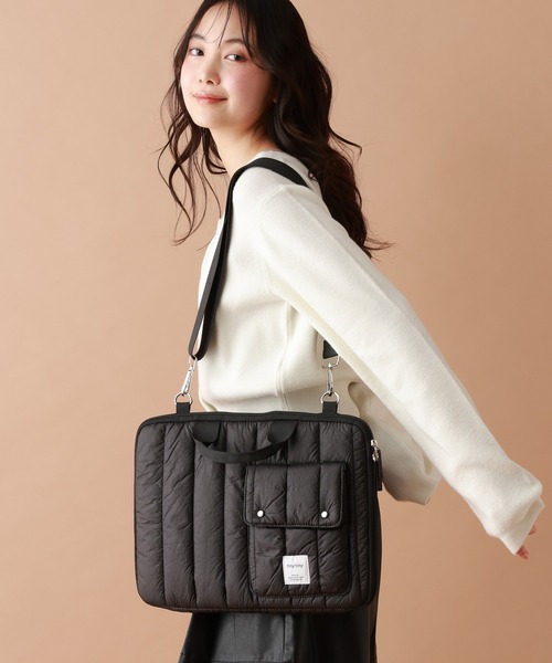 tiny tiny（ティニーティニー）の「アウトポケットPCケース[tiny tiny(ティニーティニー)]（PC・タブレットケース・レディース・グレー/アイボリー/ブラック/ピンク・0）」の11枚目の写真