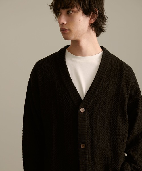 Revo.（レボ）の「Revo. ジオメストライプ ルーズカーディガン（カーディガン/ボレロ・メンズ・グレー/ブラック/カーキ/マスタード/ブルー・2/1）」の13枚目の写真