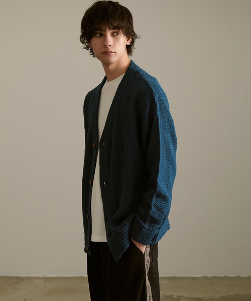 Revo.（レボ）の「Revo. ジオメストライプ ルーズカーディガン（カーディガン/ボレロ・メンズ・グレー/ブラック/カーキ/マスタード/ブルー・2/1）」の9枚目の写真