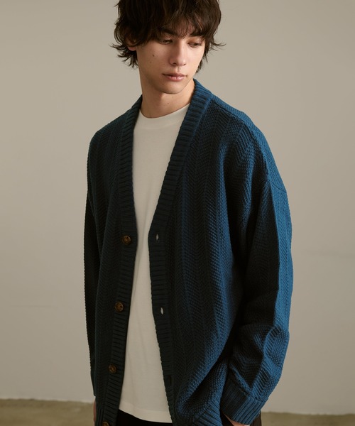 Revo.（レボ）の「Revo. ジオメストライプ ルーズカーディガン（カーディガン/ボレロ・メンズ・グレー/ブラック/カーキ/マスタード/ブルー・2/1）」の22枚目の写真