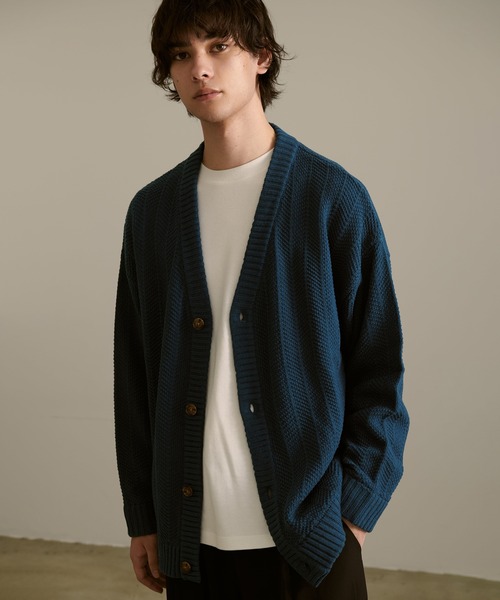 Revo.（レボ）の「Revo. ジオメストライプ ルーズカーディガン（カーディガン/ボレロ・メンズ・グレー/ブラック/カーキ/マスタード/ブルー・2/1）」の21枚目の写真
