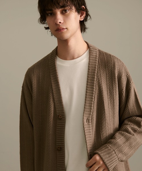 Revo.（レボ）の「Revo. ジオメストライプ ルーズカーディガン（カーディガン/ボレロ・メンズ・グレー/ブラック/カーキ/マスタード/ブルー・2/1）」の18枚目の写真