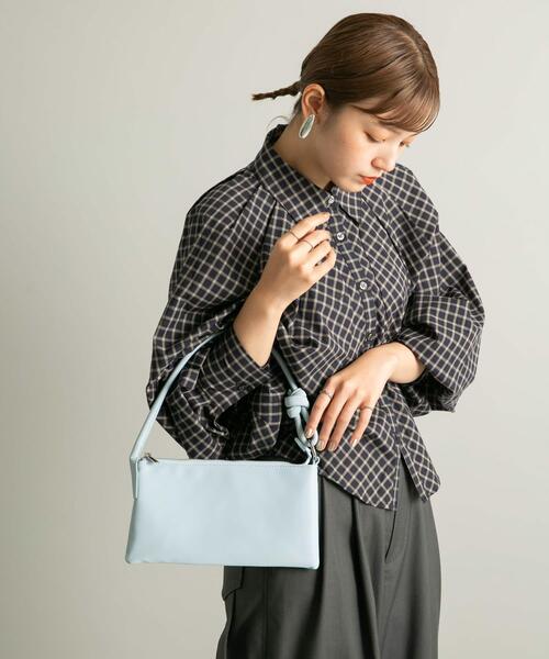 KBF（ケイビーエフ）の「ハンドルデザインショルダーBAG（ショルダーバッグ・レディース・アイボリー/ベージュ/ライトブルー・ONE）」の15枚目の写真