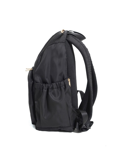 Arnold Palmer(アーノルドパーマー)の「マルチポケット リュック(バックパック/リュック・レディース・アイボリー/ブラック/ブラウン・F)」の9枚目の写真