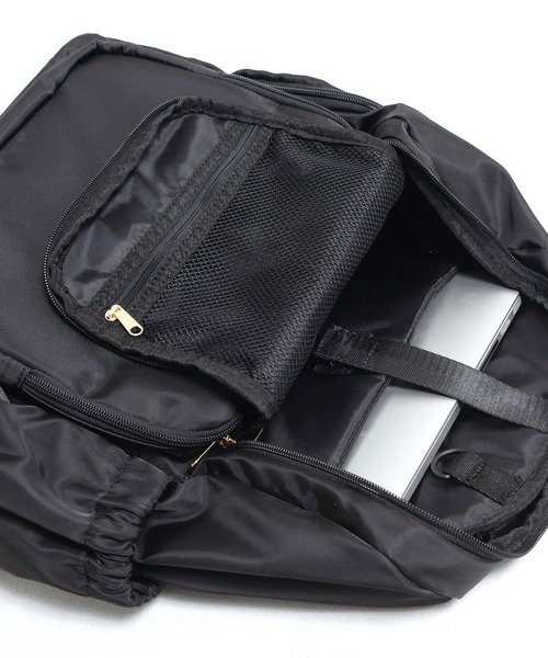 Arnold Palmer(アーノルドパーマー)の「マルチポケット リュック(バックパック/リュック・レディース・アイボリー/ブラック/ブラウン・F)」の6枚目の写真