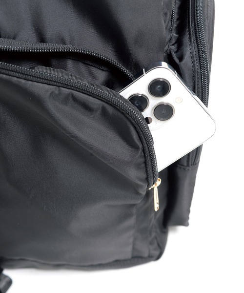 Arnold Palmer(アーノルドパーマー)の「マルチポケット リュック(バックパック/リュック・レディース・アイボリー/ブラック/ブラウン・F)」の13枚目の写真