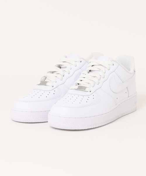 NIKE(ナイキ)の「【NIKE】CW2288-111 ナイキ エア フォース 1 '07(スニーカー・メンズ・ホワイト・28.5cm/28cm/27.5cm/27cm/26.5cm/26cm/29cm)」の1枚目の写真