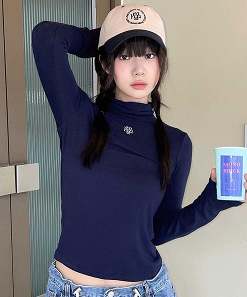 muahmuah(ムーアムーア)の「A'GEM/9 × .kom 『muah muah/ムーアムーア』 LOGO STITCH WOOL SPAN POLA TEE/ロゴステッチウールスパンポーラロングTシャツ(Tシャツ/カットソー・レディース・ブラック/アイボリー/ネイビー/ピンク・FREE)」の4枚目の写真