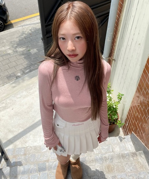 muahmuah(ムーアムーア)の「A'GEM/9 × .kom 『muah muah/ムーアムーア』 LOGO STITCH WOOL SPAN POLA TEE/ロゴステッチウールスパンポーラロングTシャツ(Tシャツ/カットソー・レディース・ブラック/アイボリー/ネイビー/ピンク・FREE)」の21枚目の写真