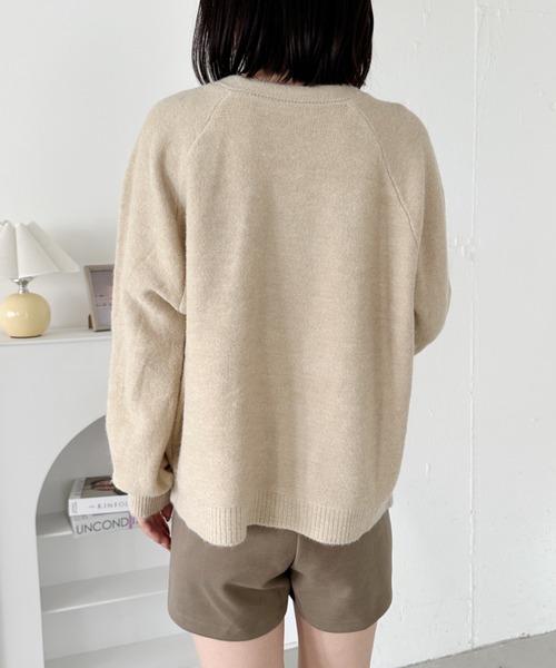 CLEA(クレア)の「ゴールドボタンニットカーディガン(カーディガン/ボレロ・レディース・アイボリー/ブラック/ベージュ/ピンク/レッド・FREE)」の13枚目の写真