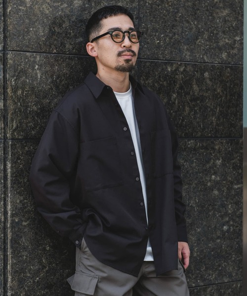 URBAN RESEARCH DOORS（アーバンリサーチドアーズ）の「『吸水速乾』セオアルファウールライクレギュラーカラーシャツ（シャツ/ブラウス・メンズ・グレー/ダークブラウン・MEDIUM/LARGE）」の7枚目の写真