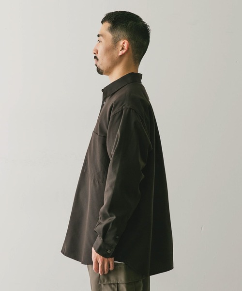 URBAN RESEARCH DOORS（アーバンリサーチドアーズ）の「『吸水速乾』セオアルファウールライクレギュラーカラーシャツ（シャツ/ブラウス・メンズ・グレー/ダークブラウン・MEDIUM/LARGE）」の12枚目の写真