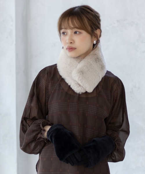 HusHusH（ハッシュアッシュ）の「HusHusH ファーマフラー（マフラー・レディース・グレー/ダークグレー/ベージュ・フリー）」の5枚目の写真