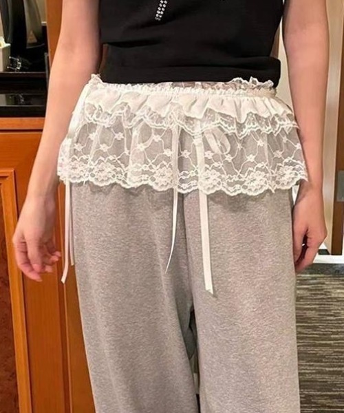 Achic（アシック）の「レースリボンレイヤードシアースカート（ベルト・レディース・ブラック/ホワイト・M）」の5枚目の写真