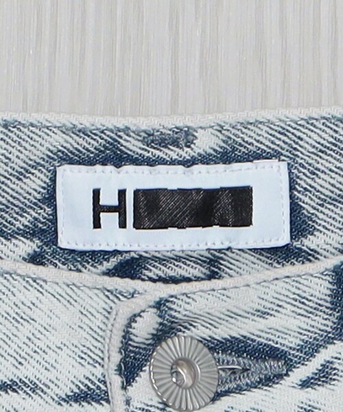H　BEAUTY&YOUTH UNITED ARROWS（エイチビューティーアンドユースユナイテッドアローズ）の「＜H＞SWCNG デニムパンツ（デニムパンツ・レディース・グレー/ライトブルー・S/M）」の14枚目の写真